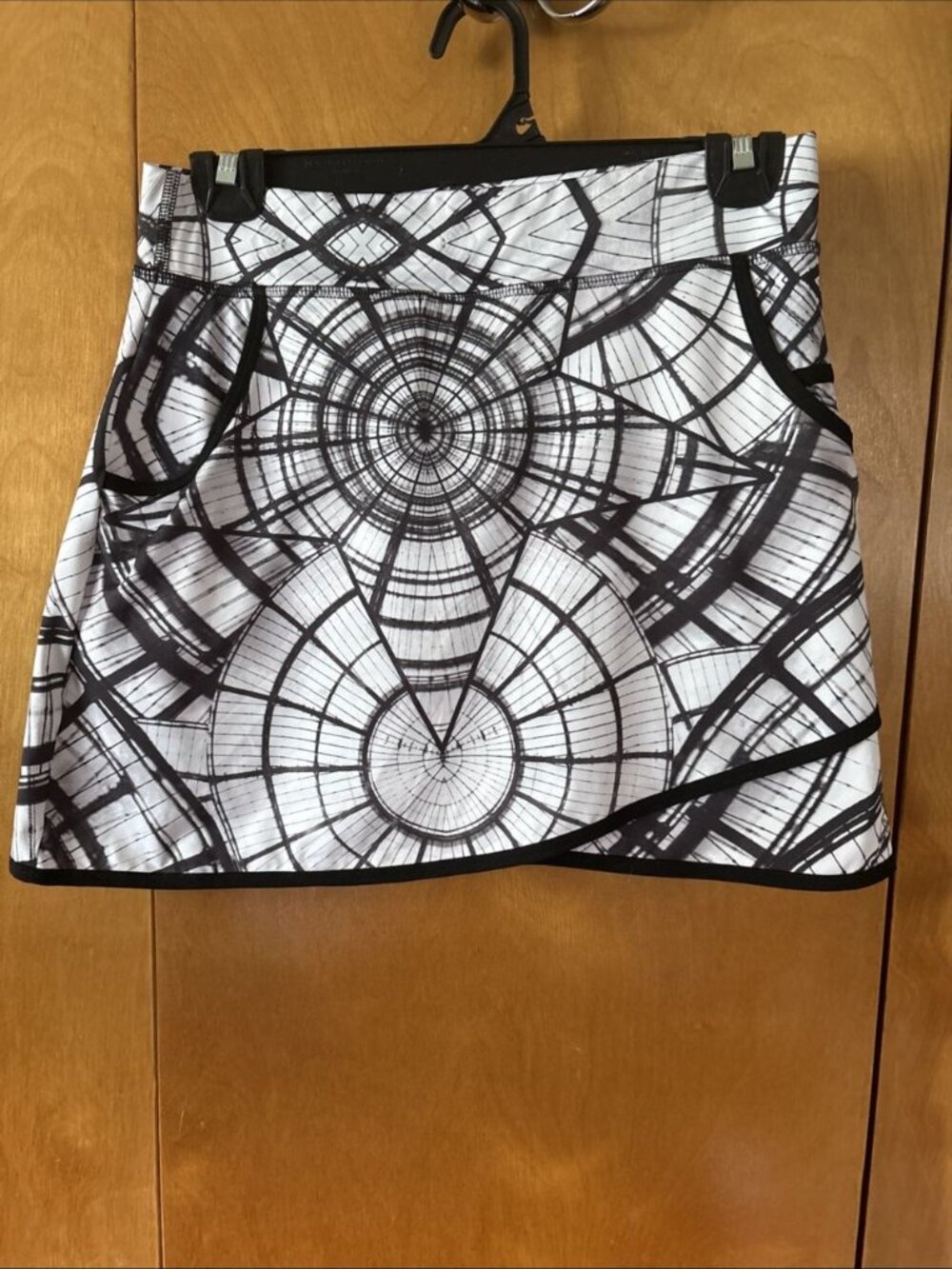 SOFIBELLA 14" Skort Skirt Shorts Tennis Pickleball Golf Size XS Black & White